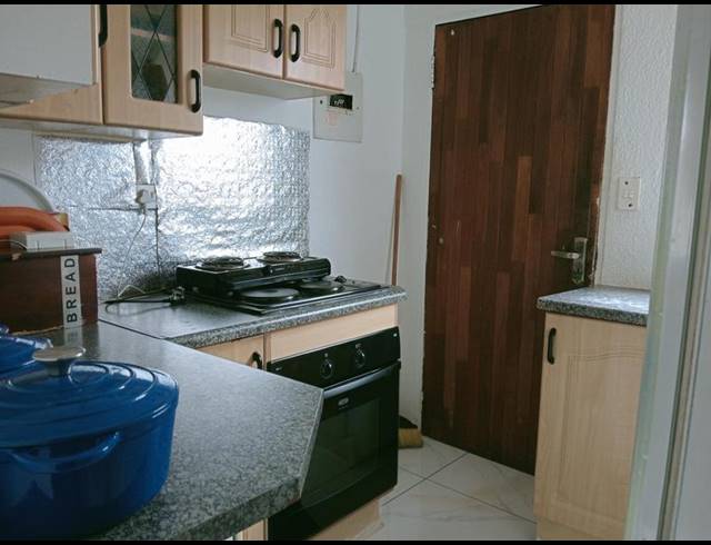 4 BEDROOM HOUSE FOR SALE IN PROTEA GLEN